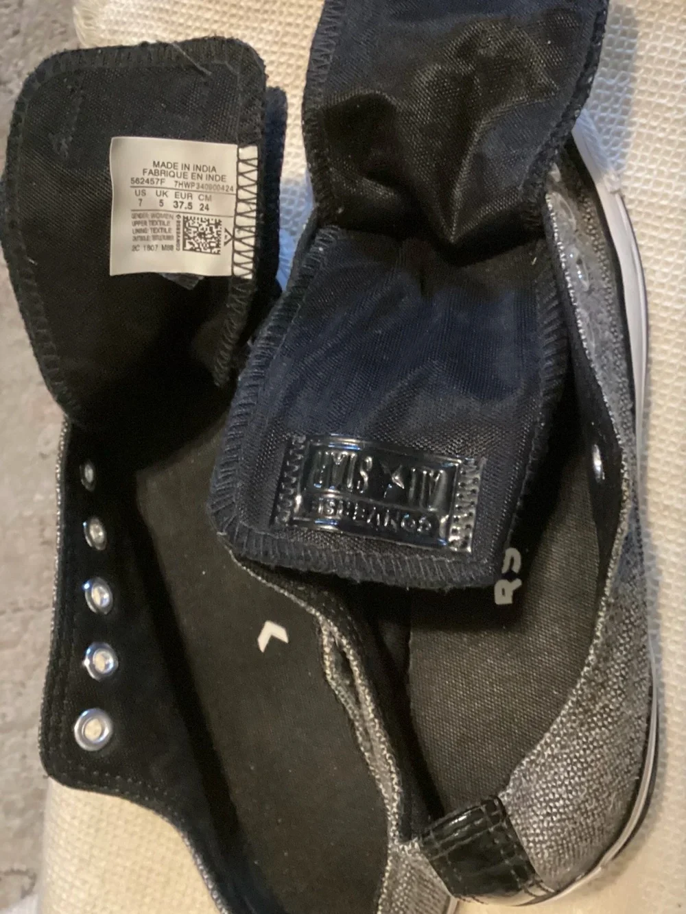 SZ 7  Converse Black and white Houndstooth NO STRINGS 2 Tongues